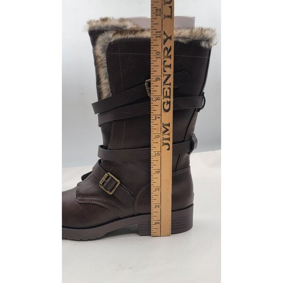 SO Boots Faux Leather Fur-Lined Buckle Strap Memory Foam Womens Size 8 in Box - Picture 11 of 11